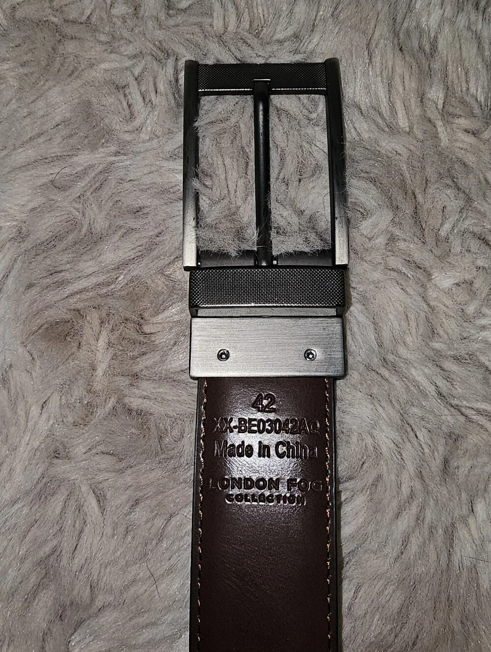 London Fog Sz 42 Reversible Brown and Black Leather Belt for Men